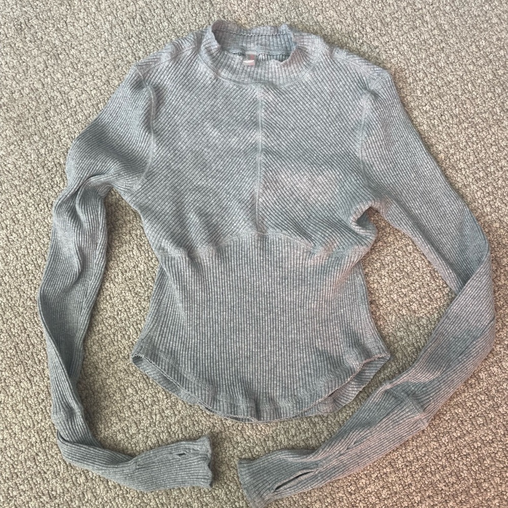 FP MOVEMENT LONG SLEEVE TOP XS! Free people! Running top contour!